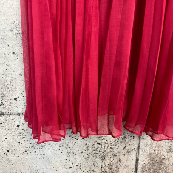 SOLD ON FB✨Self-Portrait Pleated Midi Dress - Picture 5 of 8